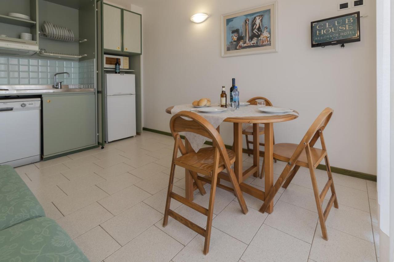 Residence Hotel Club House Cattolica Ngoại thất bức ảnh