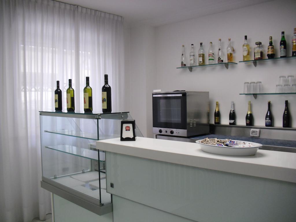 Residence Hotel Club House Cattolica Ngoại thất bức ảnh